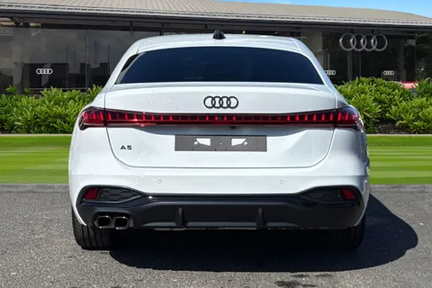 Audi A5 2.0 TDI Edition 1 Saloon S Tronic Euro 6 (s/s) 5dr Thumbnail #5