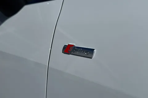 Audi A5 2.0 TDI Edition 1 Saloon S Tronic Euro 6 (s/s) 5dr Thumbnail #55