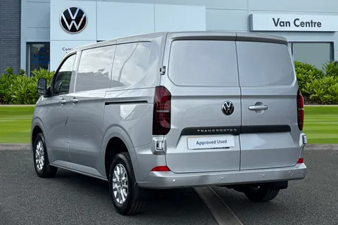 CX75HYK Volkswagen Transporter 2.0 TDI T28 Commerce Pro Panel Van 5dr Diesel Manual FWD SWB Euro 6 (s/s) (110 ps) Thumbnail #3