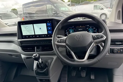 CX75HYK Volkswagen Transporter 2.0 TDI T28 Commerce Pro Panel Van 5dr Diesel Manual FWD SWB Euro 6 (s/s) (110 ps) Thumbnail #18