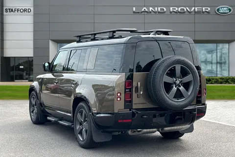  Land Rover Defender 130 3.0 D350 MHEV X-Dynamic HSE Auto 4WD Euro 6 (s/s) 5dr Thumbnail #3