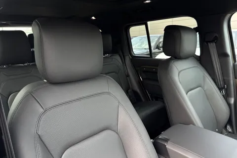  Land Rover Defender 130 3.0 D350 MHEV X-Dynamic HSE Auto 4WD Euro 6 (s/s) 5dr Thumbnail #11