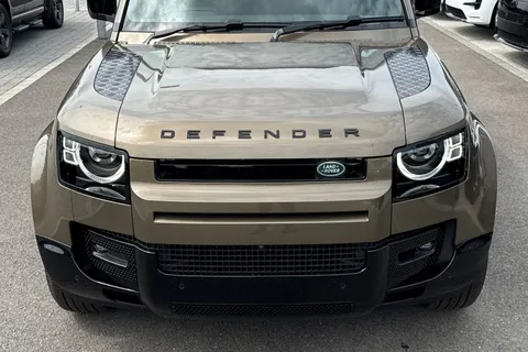  Land Rover Defender 130 3.0 D350 MHEV X-Dynamic HSE Auto 4WD Euro 6 (s/s) 5dr Thumbnail #28