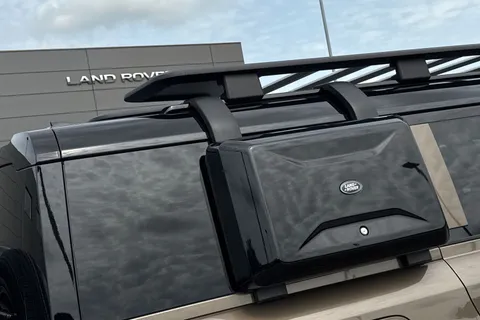  Land Rover Defender 130 3.0 D350 MHEV X-Dynamic HSE Auto 4WD Euro 6 (s/s) 5dr Thumbnail #31