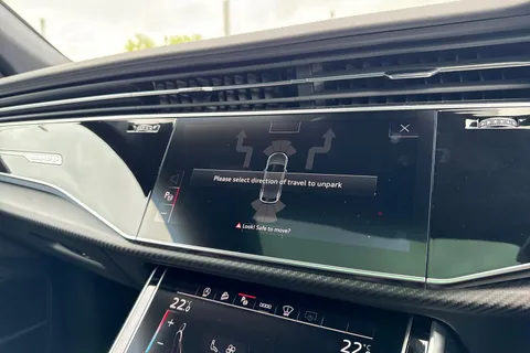  Audi RS Q8 4.0 TFSI V8 Performance Carbon Black Tiptronic quattro Euro 6 (s/s) 5dr Thumbnail #48