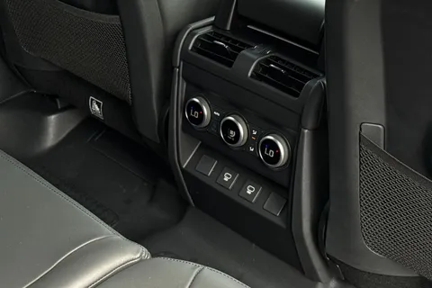  Land Rover Defender 130 3.0 D350 MHEV X-Dynamic HSE Auto 4WD Euro 6 (s/s) 5dr Thumbnail #43