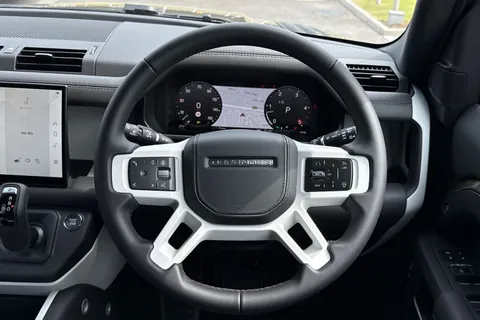  Land Rover Defender 130 3.0 D350 MHEV X-Dynamic HSE Auto 4WD Euro 6 (s/s) 5dr Thumbnail #48