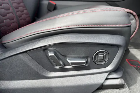  Audi RS Q8 4.0 TFSI V8 Performance Carbon Black Tiptronic quattro Euro 6 (s/s) 5dr Thumbnail #53