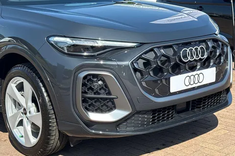 Audi Q5 2.0 TDI S line S Tronic quattro Euro 6 (s/s) 5dr Thumbnail #10