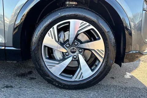 Audi Q6 E-Tron 100kWh S line Auto quattro 5dr Thumbnail #10