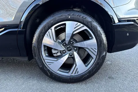 Audi Q6 E-Tron 100kWh S line Auto quattro 5dr Thumbnail #11