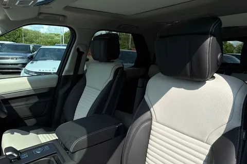  Land Rover Discovery 3.0 D350 MHEV Dynamic HSE Auto 4WD Euro 6 (s/s) 5dr Thumbnail #12