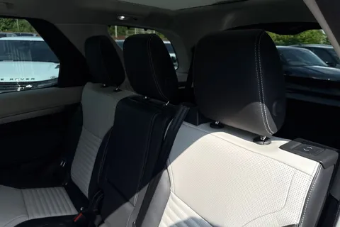  Land Rover Discovery 3.0 D350 MHEV Dynamic HSE Auto 4WD Euro 6 (s/s) 5dr Thumbnail #14