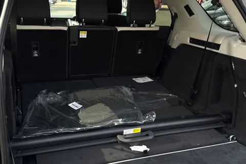  Land Rover Discovery 3.0 D350 MHEV Dynamic HSE Auto 4WD Euro 6 (s/s) 5dr Thumbnail #36