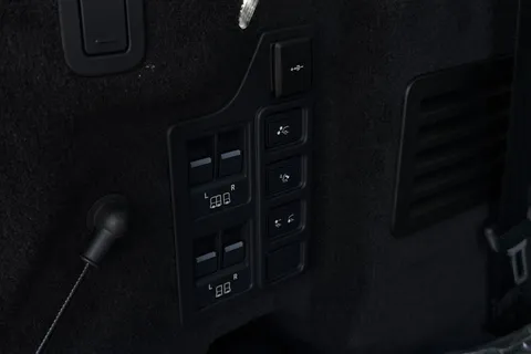  Land Rover Discovery 3.0 D350 MHEV Dynamic HSE Auto 4WD Euro 6 (s/s) 5dr Thumbnail #37