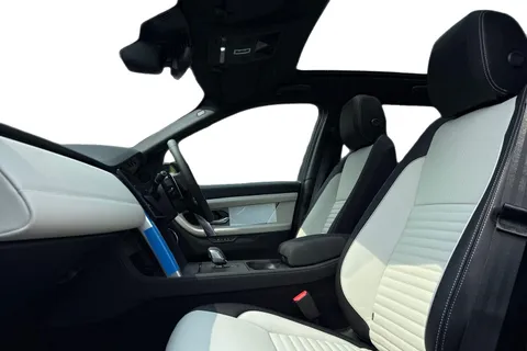 Land Rover Discovery Sport 2.0 D200 MHEV Dynamic SE Auto 4WD Euro 6 (s/s) 5dr Thumbnail #4