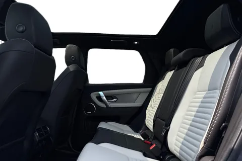 Land Rover Discovery Sport 2.0 D200 MHEV Dynamic SE Auto 4WD Euro 6 (s/s) 5dr Thumbnail #5