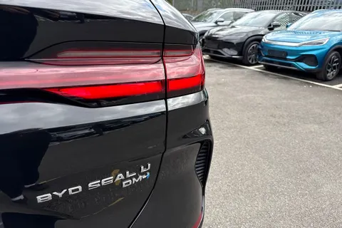  BYD Seal U 1.5 DM-i 18.3kWh Design CVT Auto AWD Euro 6 (s/s) 5dr Thumbnail #16
