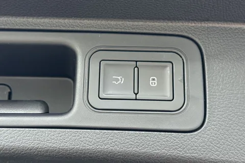  BYD Seal U 1.5 DM-i 18.3kWh Design CVT Auto AWD Euro 6 (s/s) 5dr Thumbnail #30