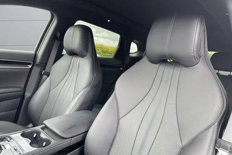  BYD Seal U 1.5 DM-i 18.3kWh Boost CVT Auto Euro 6 (s/s) 5dr Thumbnail #11