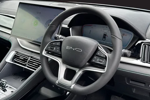  BYD Seal U 1.5 DM-i 18.3kWh Boost CVT Auto Euro 6 (s/s) 5dr Thumbnail #13