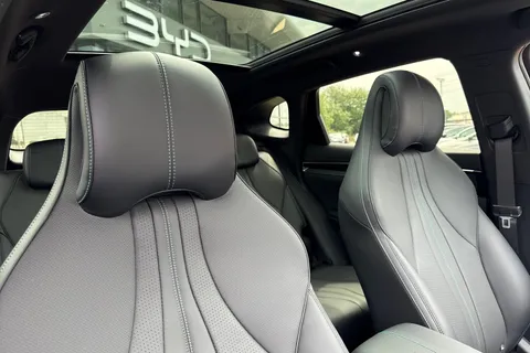  BYD Seal U 1.5 DM-i 18.3kWh Boost CVT Auto Euro 6 (s/s) 5dr Thumbnail #21