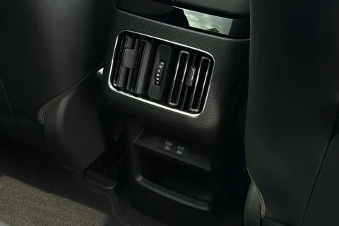  BYD Seal U 1.5 DM-i 18.3kWh Boost CVT Auto Euro 6 (s/s) 5dr Thumbnail #44