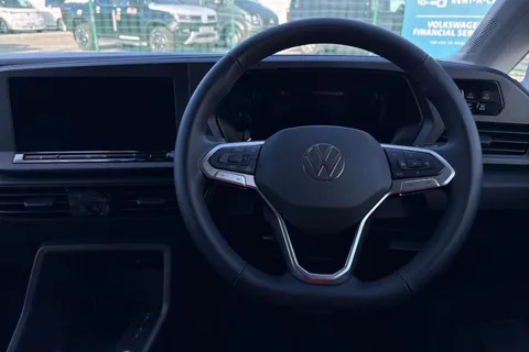 17 of 54 for Volkswagen Caddy 2.0 TDI C20 Commerce Pro DSG SWB Euro 6 (s/s) 5dr