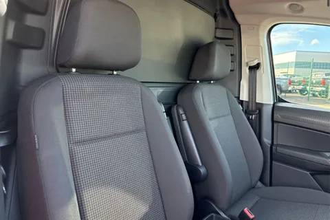 23 of 54 for Volkswagen Caddy 2.0 TDI C20 Commerce Pro DSG SWB Euro 6 (s/s) 5dr