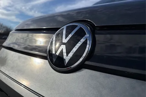 28 of 54 for Volkswagen Caddy 2.0 TDI C20 Commerce Pro DSG SWB Euro 6 (s/s) 5dr