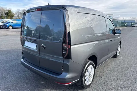 29 of 54 for Volkswagen Caddy 2.0 TDI C20 Commerce Pro DSG SWB Euro 6 (s/s) 5dr