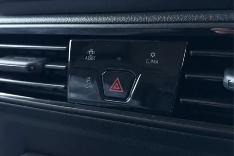 38 of 54 for Volkswagen Caddy 2.0 TDI C20 Commerce Pro DSG SWB Euro 6 (s/s) 5dr