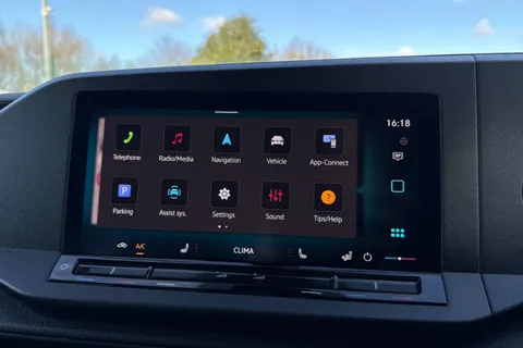 42 of 54 for Volkswagen Caddy 2.0 TDI C20 Commerce Pro DSG SWB Euro 6 (s/s) 5dr