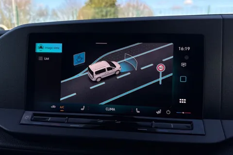 49 of 54 for Volkswagen Caddy 2.0 TDI C20 Commerce Pro DSG SWB Euro 6 (s/s) 5dr