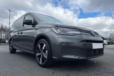 8 of 57 for Volkswagen Caddy Maxi 2.0 TDI DSG Euro 6 (s/s) 5dr