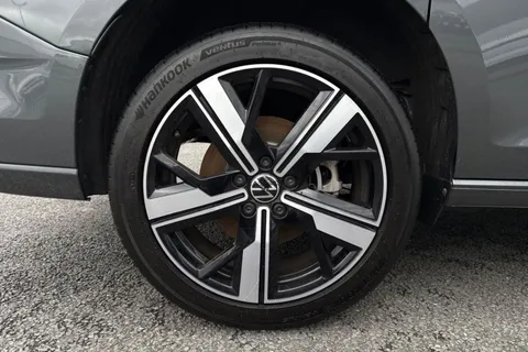 10 of 57 for Volkswagen Caddy Maxi 2.0 TDI DSG Euro 6 (s/s) 5dr