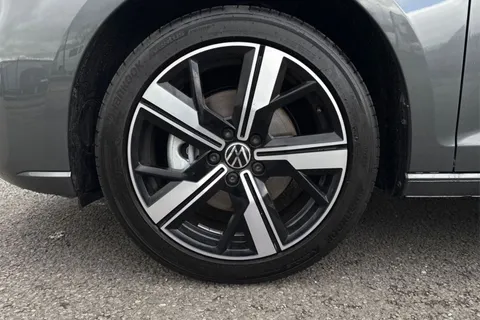 12 of 57 for Volkswagen Caddy Maxi 2.0 TDI DSG Euro 6 (s/s) 5dr