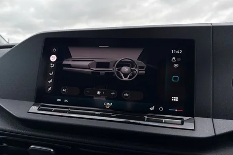 21 of 57 for Volkswagen Caddy Maxi 2.0 TDI DSG Euro 6 (s/s) 5dr