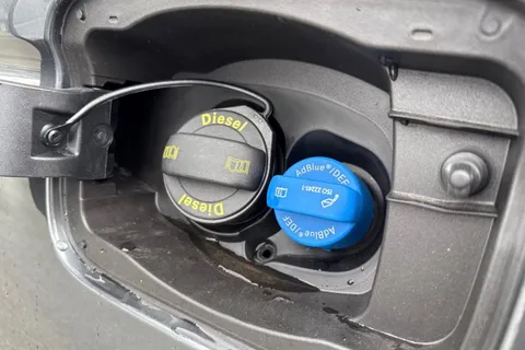 28 of 57 for Volkswagen Caddy Maxi 2.0 TDI DSG Euro 6 (s/s) 5dr