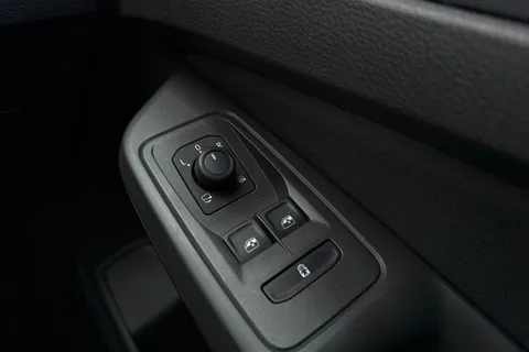 39 of 57 for Volkswagen Caddy Maxi 2.0 TDI DSG Euro 6 (s/s) 5dr