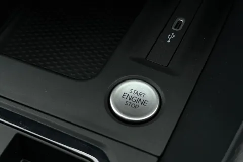 45 of 57 for Volkswagen Caddy Maxi 2.0 TDI DSG Euro 6 (s/s) 5dr