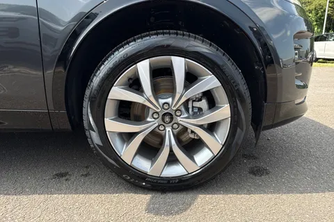  Land Rover Discovery Sport 2.0 D200 MHEV Dynamic HSE Auto 4WD Euro 6 (s/s) 5dr Thumbnail #9