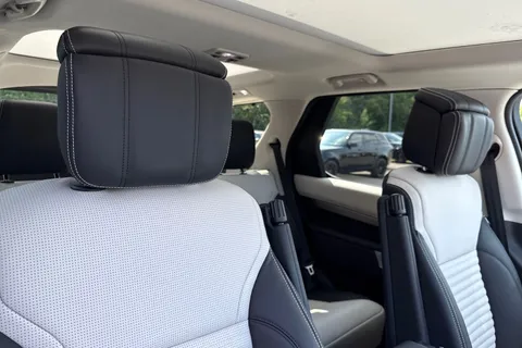 Land Rover Discovery 3.0 D350 MHEV Dynamic HSE Auto 4WD Euro 6 (s/s) 5dr Thumbnail #11