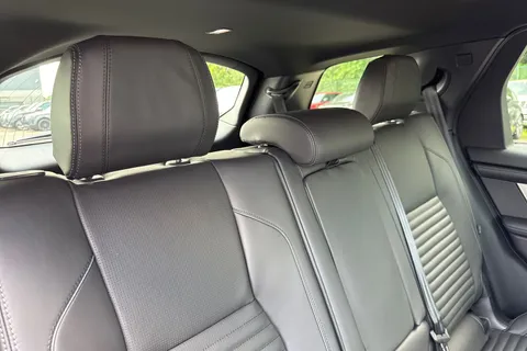  Land Rover Discovery Sport 2.0 D200 MHEV Dynamic HSE Auto 4WD Euro 6 (s/s) 5dr Thumbnail #13