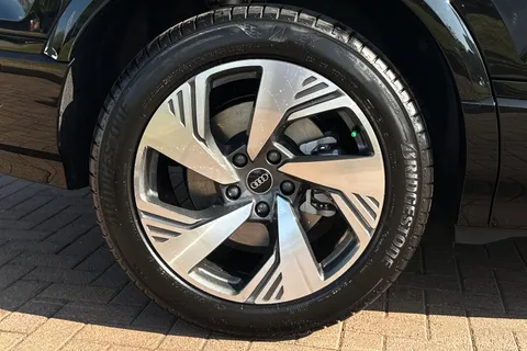 Audi Q6 E-Tron 100kWh S line Auto quattro 5dr Thumbnail #11