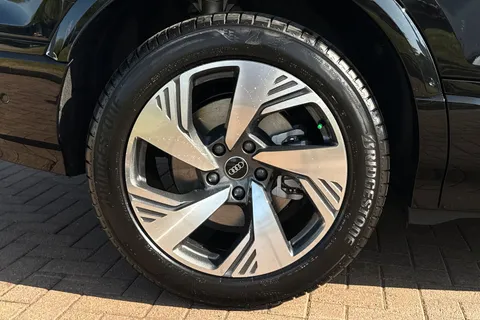 Audi Q6 E-Tron 100kWh S line Auto quattro 5dr Thumbnail #13