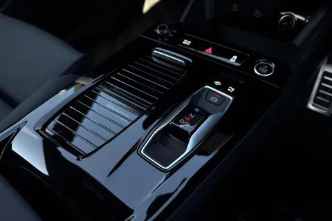 Audi Q6 E-Tron 100kWh S line Auto quattro 5dr Thumbnail #23