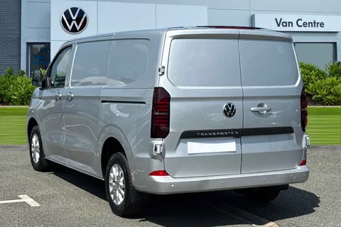 Volkswagen Transporter 2.0 TDI T30 Commerce Pro FWD SWB Euro 6 (s/s) 5dr Thumbnail #3