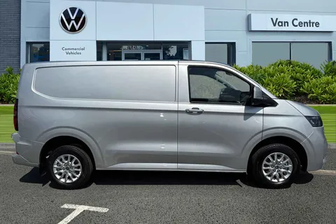 Volkswagen Transporter 2.0 TDI T30 Commerce Pro FWD SWB Euro 6 (s/s) 5dr Thumbnail #4