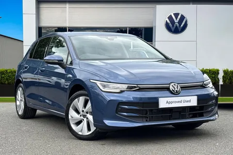 Volkswagen Golf MK8 Facelift 1.5 eTSI (150ps) Match DSG | Rear View Camera